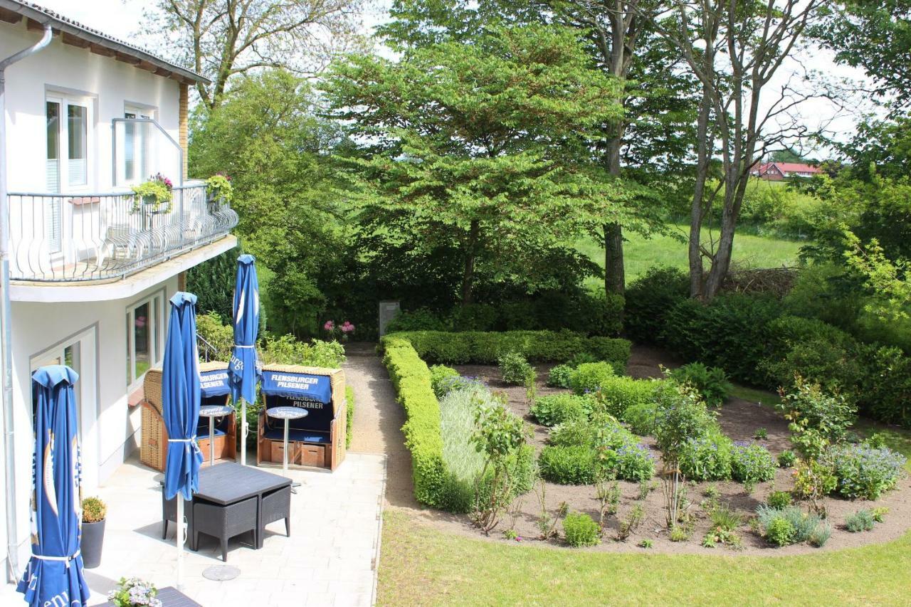 Hotel Gasthuus Spieskamer Hasselberg  Εξωτερικό φωτογραφία